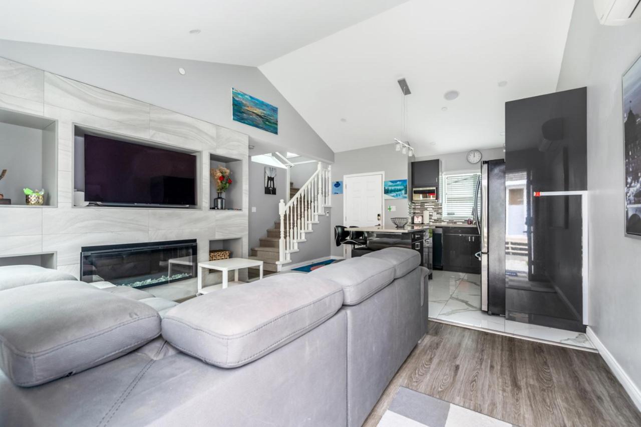 Stylish Dual Bedroom Suite In Van West バンクーバー エクステリア 写真